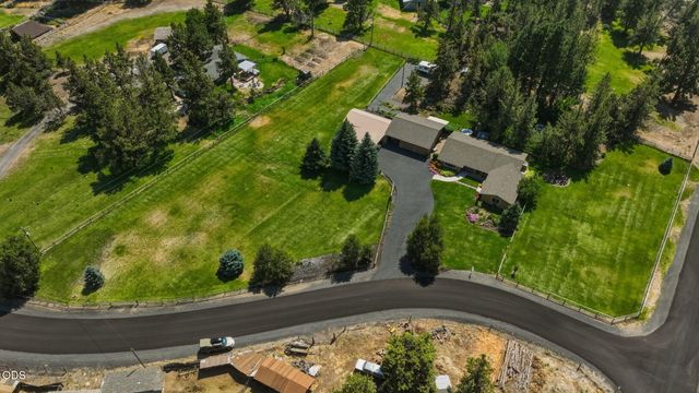 22539 Martee Lane, Bend, OR 97701