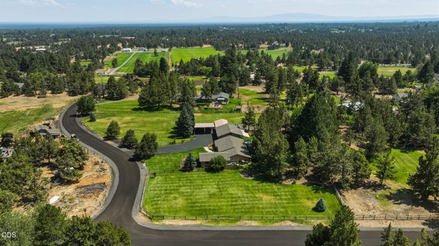 22539 Martee Lane, Bend, OR 97701