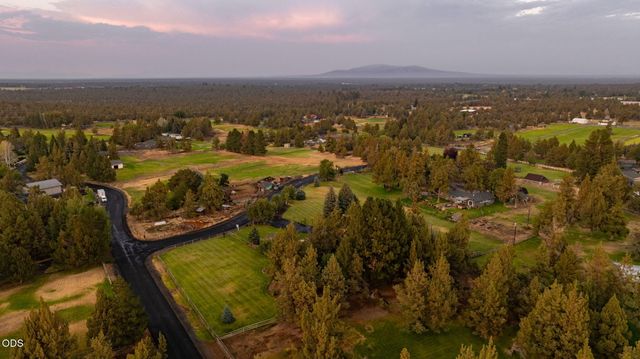 22539 Martee Lane, Bend, OR 97701