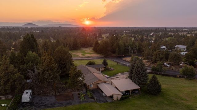 22539 Martee Lane, Bend, OR 97701