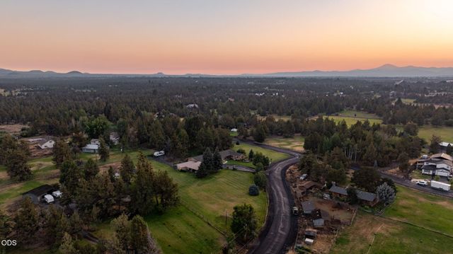 22539 Martee Lane, Bend, OR 97701