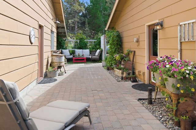22539 Martee Lane, Bend, OR 97701