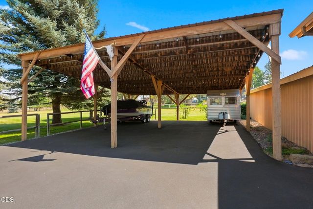 22539 Martee Lane, Bend, OR 97701