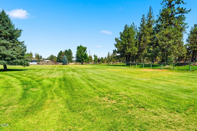 22539 Martee Lane, Bend, OR 97701