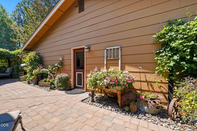 22539 Martee Lane, Bend, OR 97701