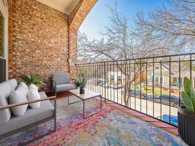 2906 Thomas Avenue, Dallas, TX 75204