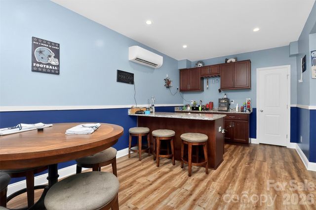 5033 El Molino Drive, Charlotte, NC 28214