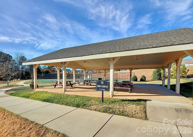 5033 El Molino Drive, Charlotte, NC 28214