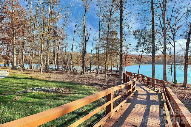 5033 El Molino Drive, Charlotte, NC 28214