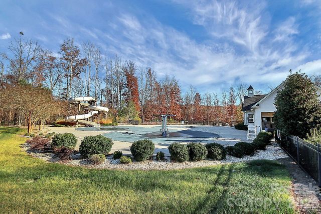 5033 El Molino Drive, Charlotte, NC 28214