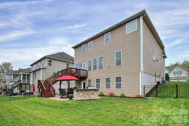 5033 El Molino Drive, Charlotte, NC 28214