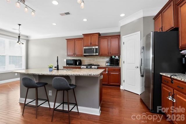 5033 El Molino Drive, Charlotte, NC 28214