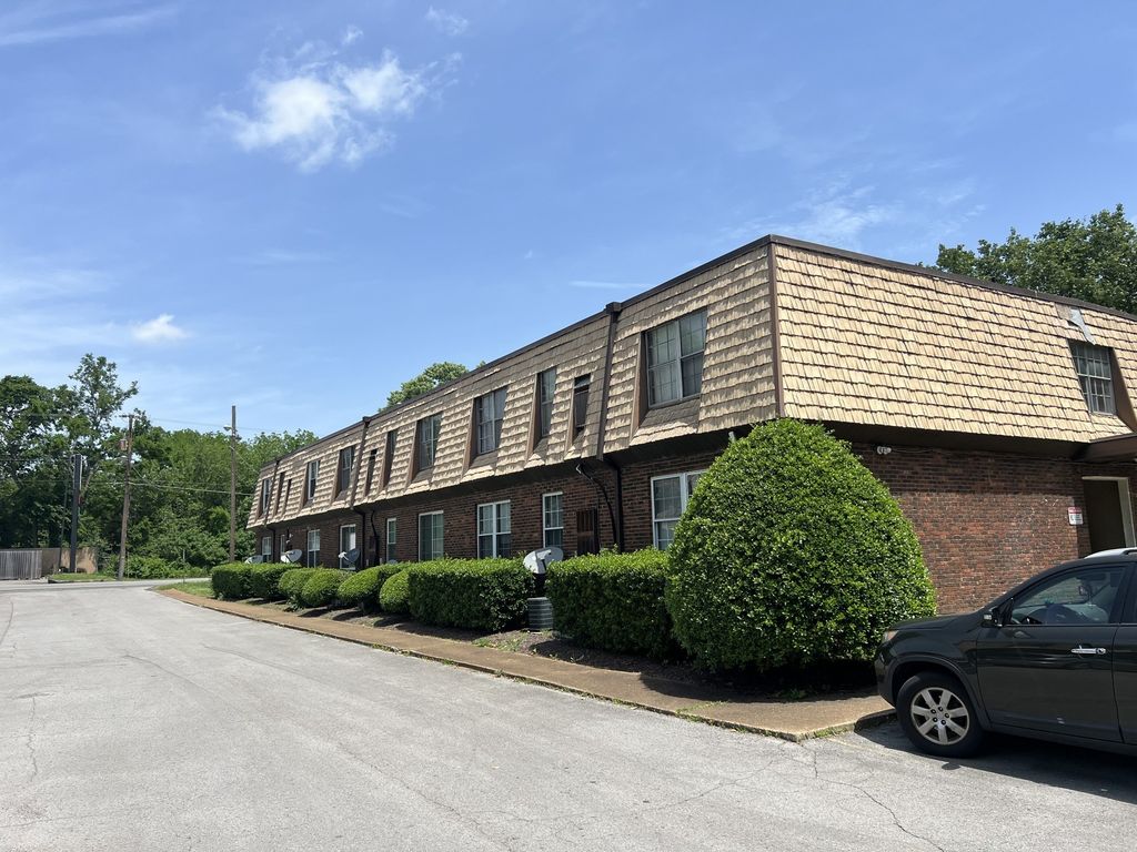 441 Harding Pl Apt A1, Nashville, TN 37211