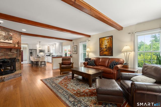 14 Westwood Drive, Canton, CT 06019