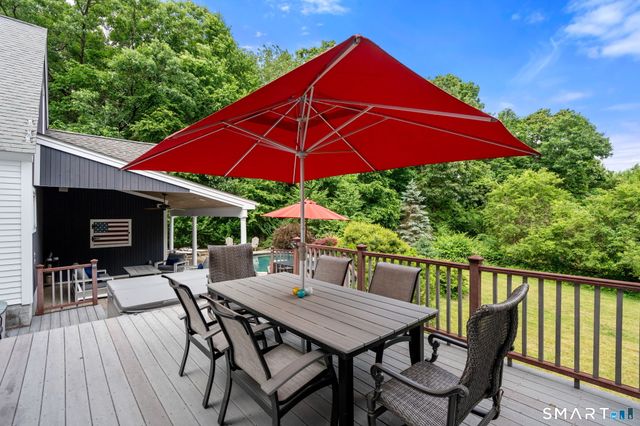 14 Westwood Drive, Canton, CT 06019