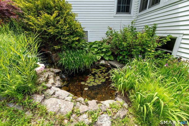 14 Westwood Drive, Canton, CT 06019