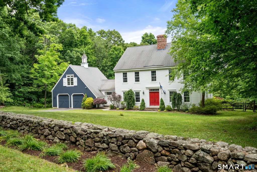 14 Westwood Drive, Canton, CT 06019