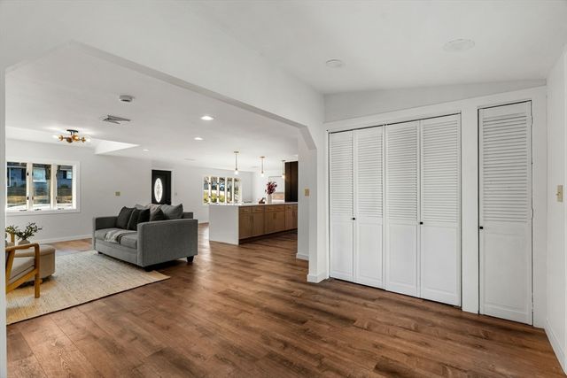 11 Murray Street, Peabody, MA 01960