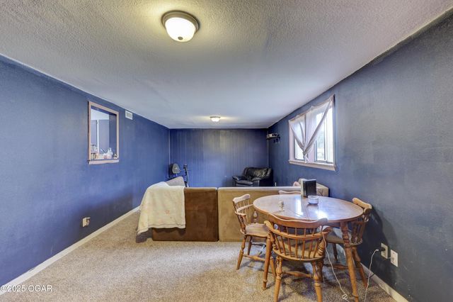 2205 Lincoln Avenue, Baxter Springs, KS 66713