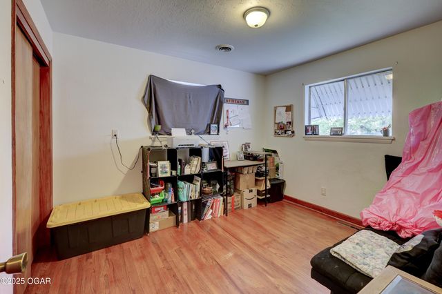 2205 Lincoln Avenue, Baxter Springs, KS 66713