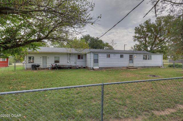 2205 Lincoln Avenue, Baxter Springs, KS 66713
