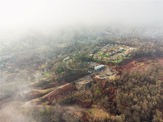 7052 Verona Blvd, Lincoln Larimer, PA 15235