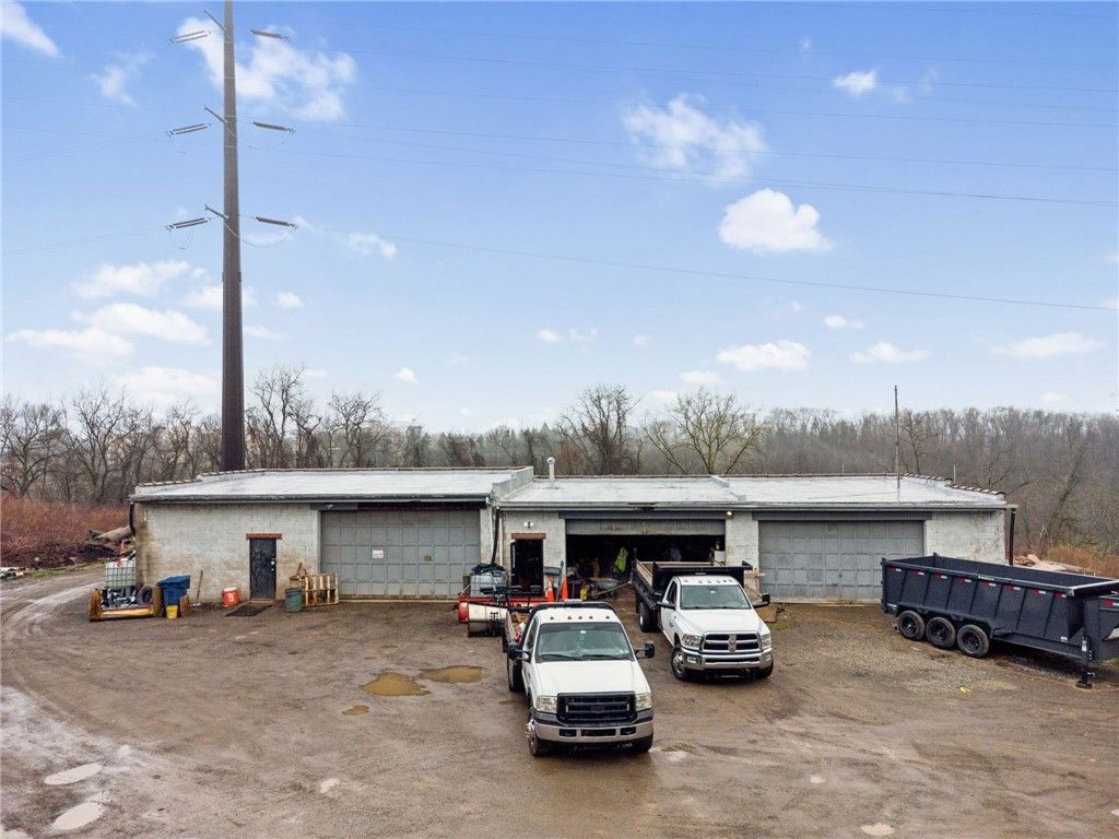 7052 Verona Blvd, Lincoln Larimer, PA 15235