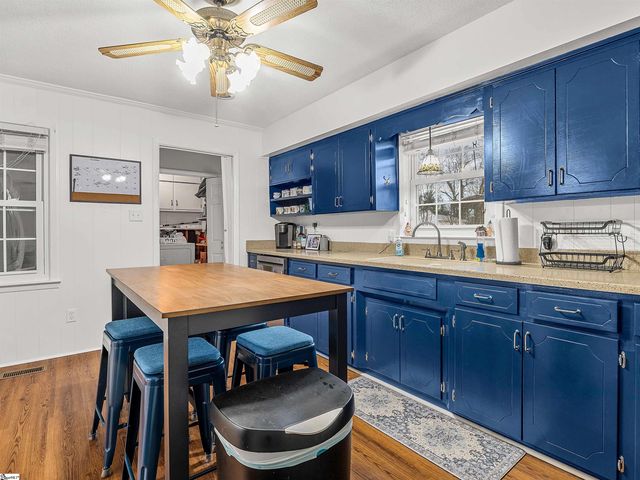 110 Ridgeway Road, Spartanburg, SC 29301