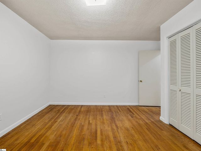 110 Ridgeway Road, Spartanburg, SC 29301