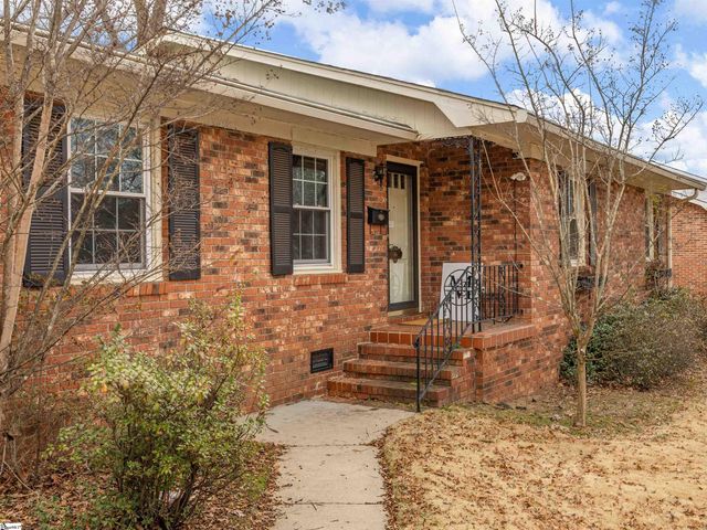 110 Ridgeway Road, Spartanburg, SC 29301