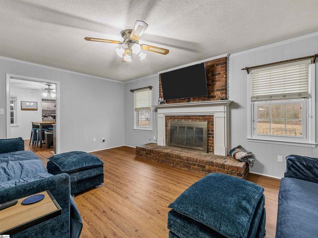 110 Ridgeway Road, Spartanburg, SC 29301