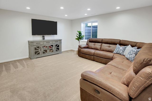 3250 W 1075 N, Layton, UT 84041