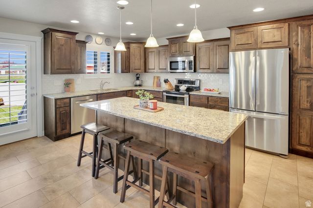 3250 W 1075 N, Layton, UT 84041