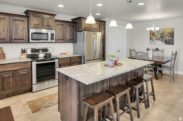 3250 W 1075 N, Layton, UT 84041