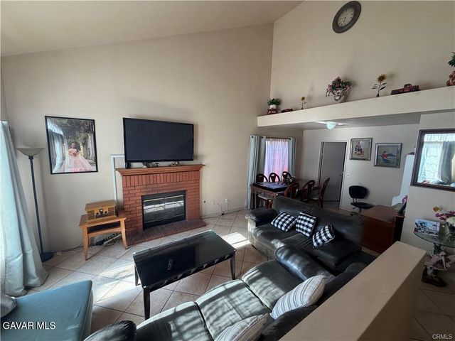 37730 Scomar Street, Palmdale, CA 93550