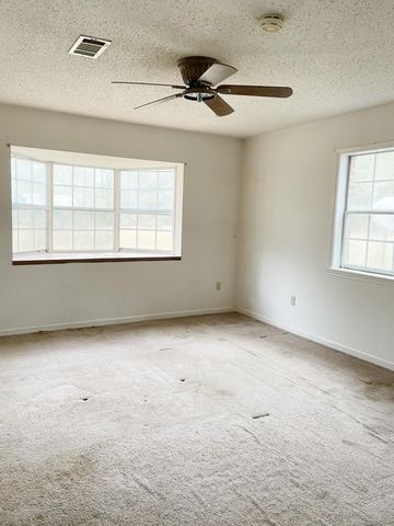 1096 Three Pine Ln, Deridder, LA 70634