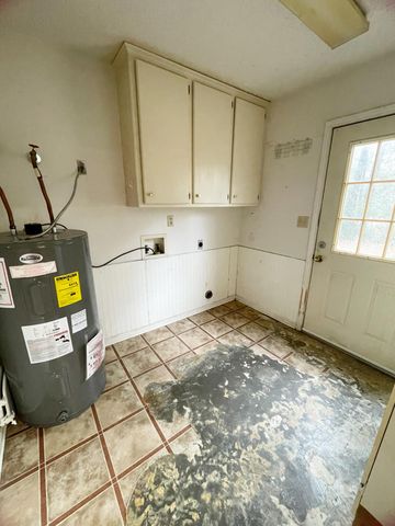 1096 Three Pine Ln, Deridder, LA 70634