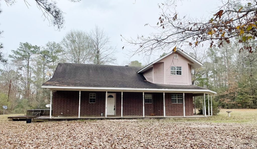 1096 Three Pine Ln, Deridder, LA 70634