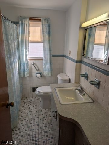 146 Forbes St, Rahway City, NJ 07065