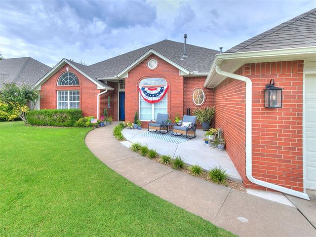 804 Fairway Drive, Norman, OK 73069