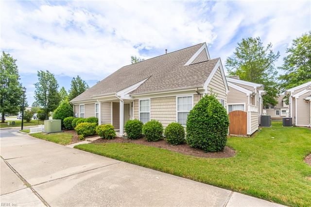 2007 Nicklaus DR, Suffolk, VA 23435