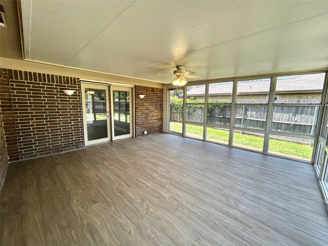 6209 Gayle Drive, North Richland Hills, TX 76180