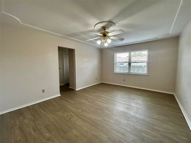 6209 Gayle Drive, North Richland Hills, TX 76180