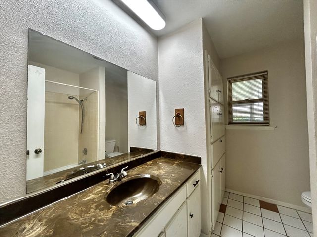6209 Gayle Drive, North Richland Hills, TX 76180
