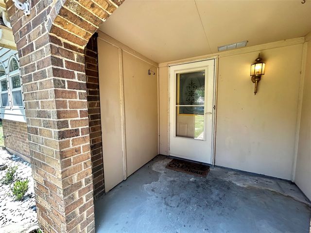 6209 Gayle Drive, North Richland Hills, TX 76180