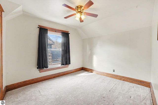 309 Grant Avenue, Alma, MI 48801