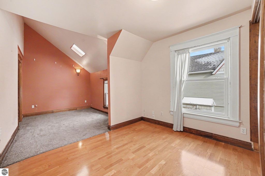 Image 13 of property listing at 309 Grant Avenue, Alma, MI 48801