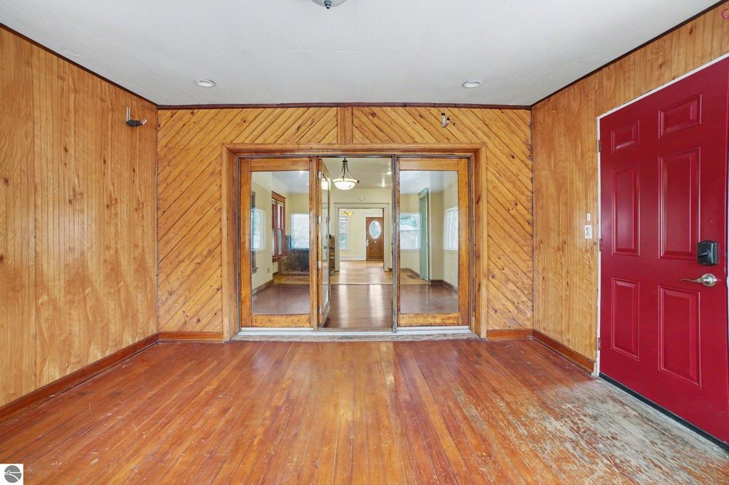 Image 15 of property listing at 309 Grant Avenue, Alma, MI 48801