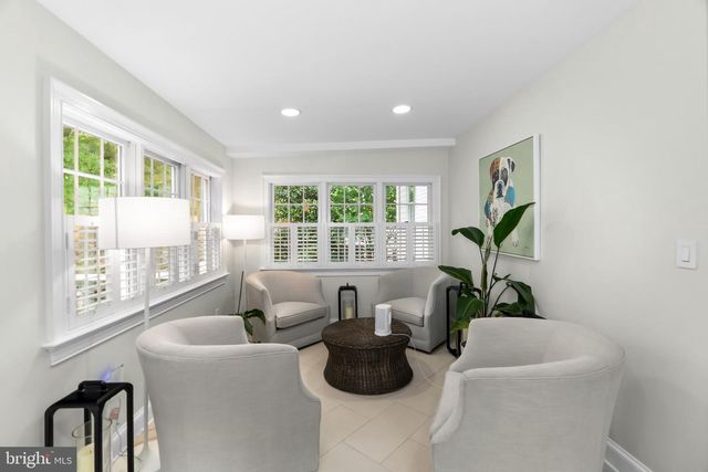 1000 W BRADDOCK RD, Alexandria, VA 22302