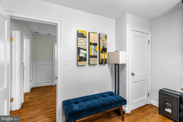 1000 W BRADDOCK RD, Alexandria, VA 22302